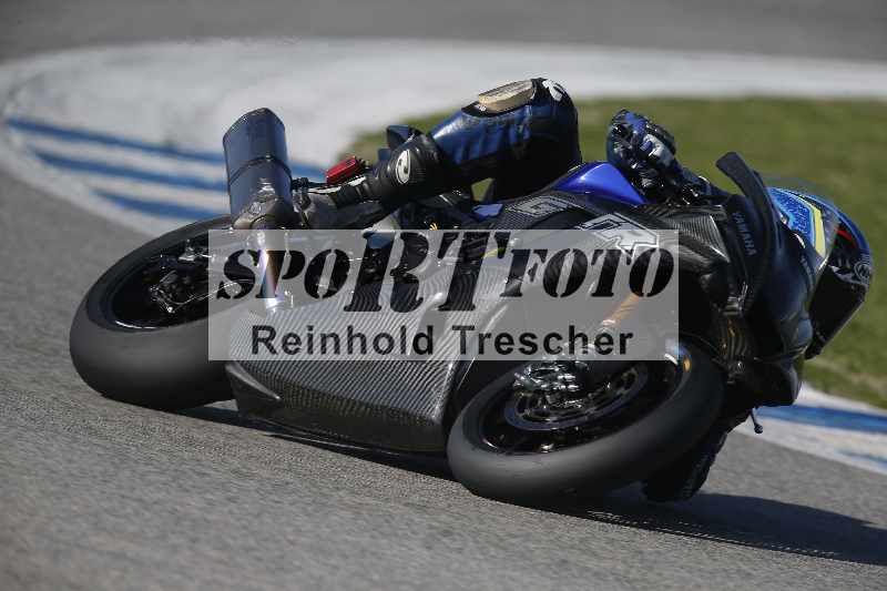 /Archiv-2024/02 29.01.-02.02.2024 Moto Center Thun Jerez/Gruppe schwarz-black/ohne